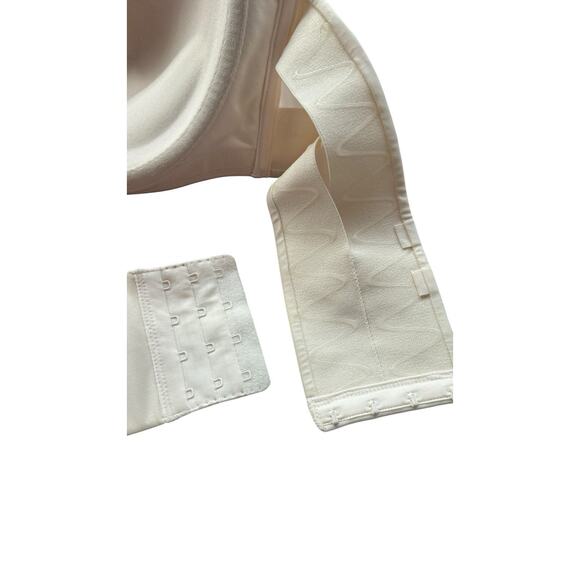 Cacique 40D Cream Multi-way Strapless Underwire Bra Padded Clear Straps NEW - Picture 7 of 9